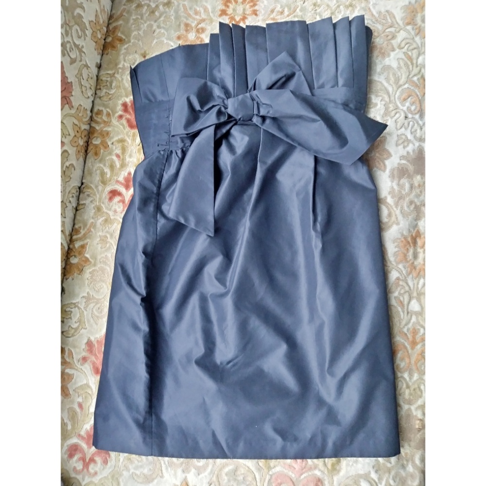 Laundry By Shelli Segal little black silk dress